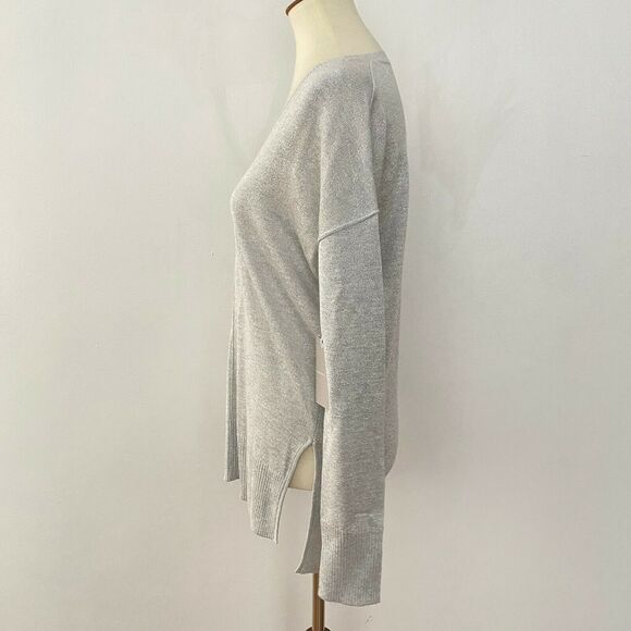 Chelsea28 V Neck Metallic Pullover Sweater Long Sleeve Grey Silver XS - Picture 5 of 9